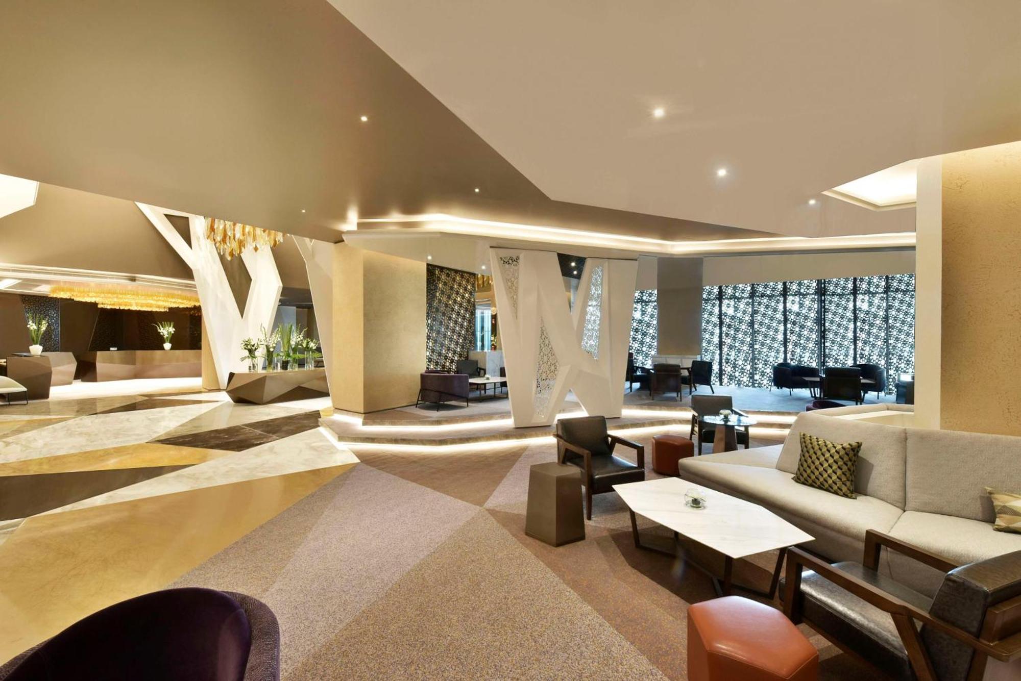 麦纳麦 Hilton Bahrain酒店 外观 照片 The lobby of the hotel