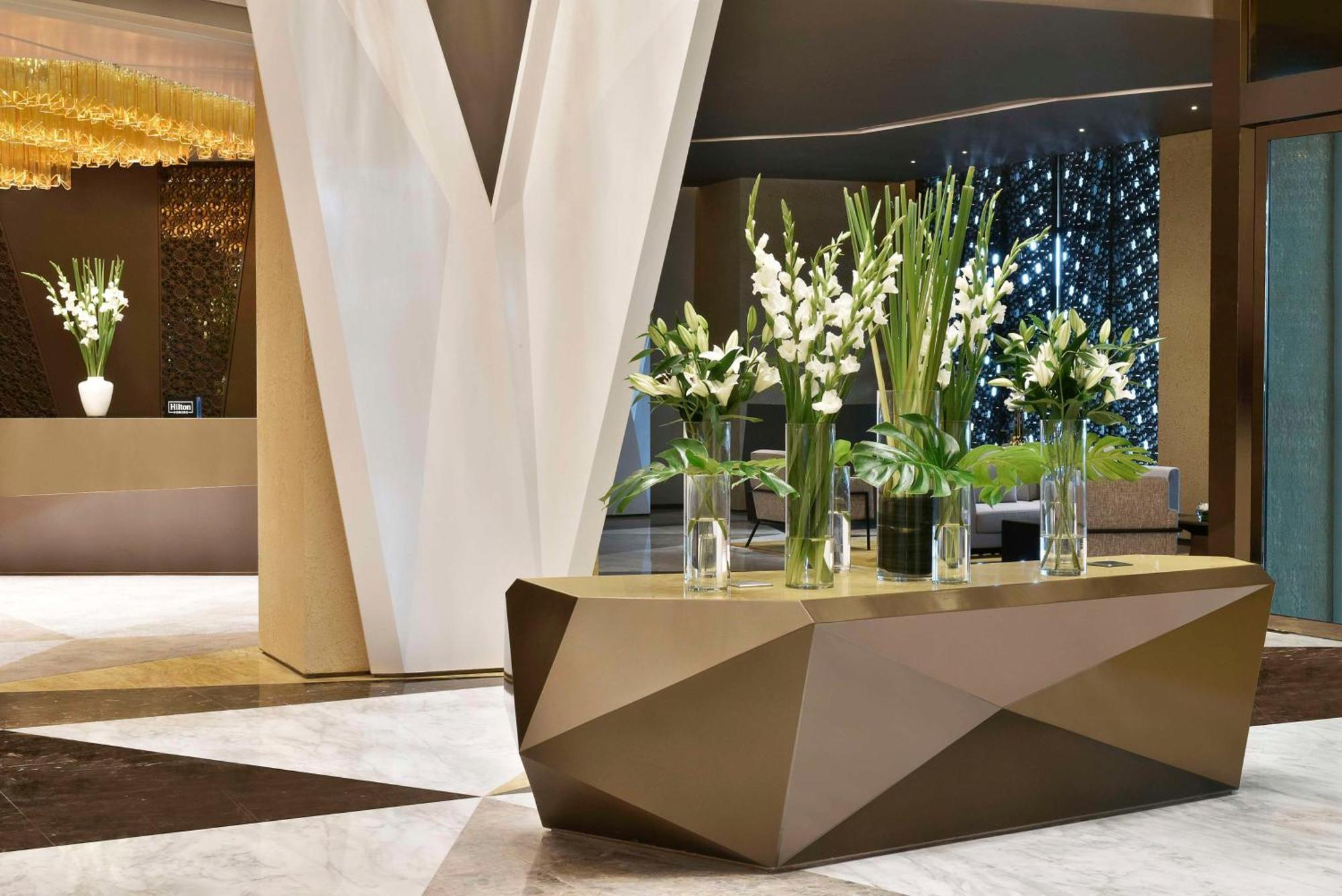 麦纳麦 Hilton Bahrain酒店 外观 照片 The lobby of the hotel