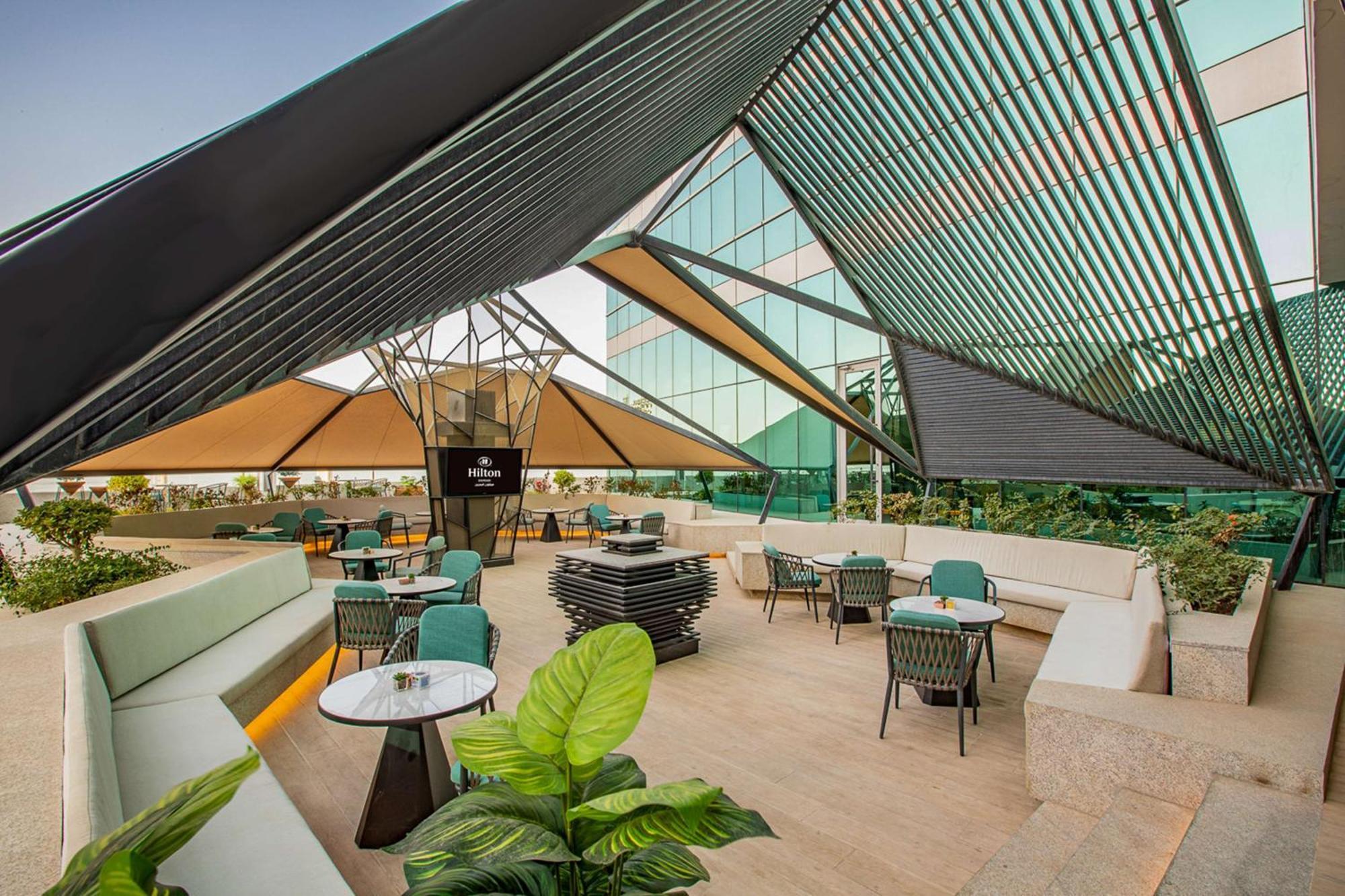 麦纳麦 Hilton Bahrain酒店 外观 照片 The Sky Bar