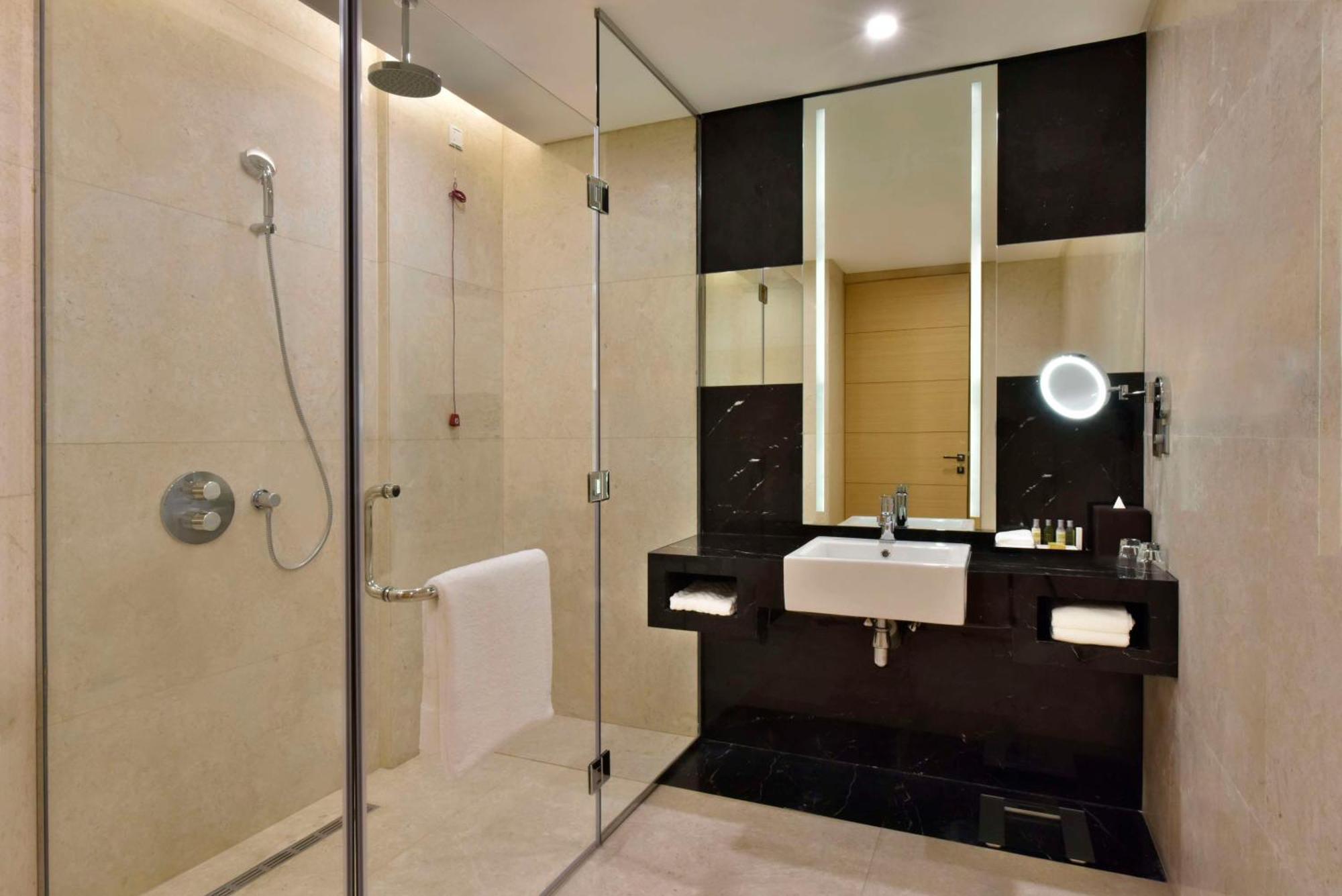 麦纳麦 Hilton Bahrain酒店 外观 照片